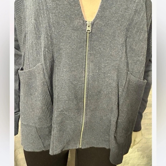 Abercrombie & Fitch Oversized  Knit Zip Up Cardigan Size Medium - Picture 8 of 10